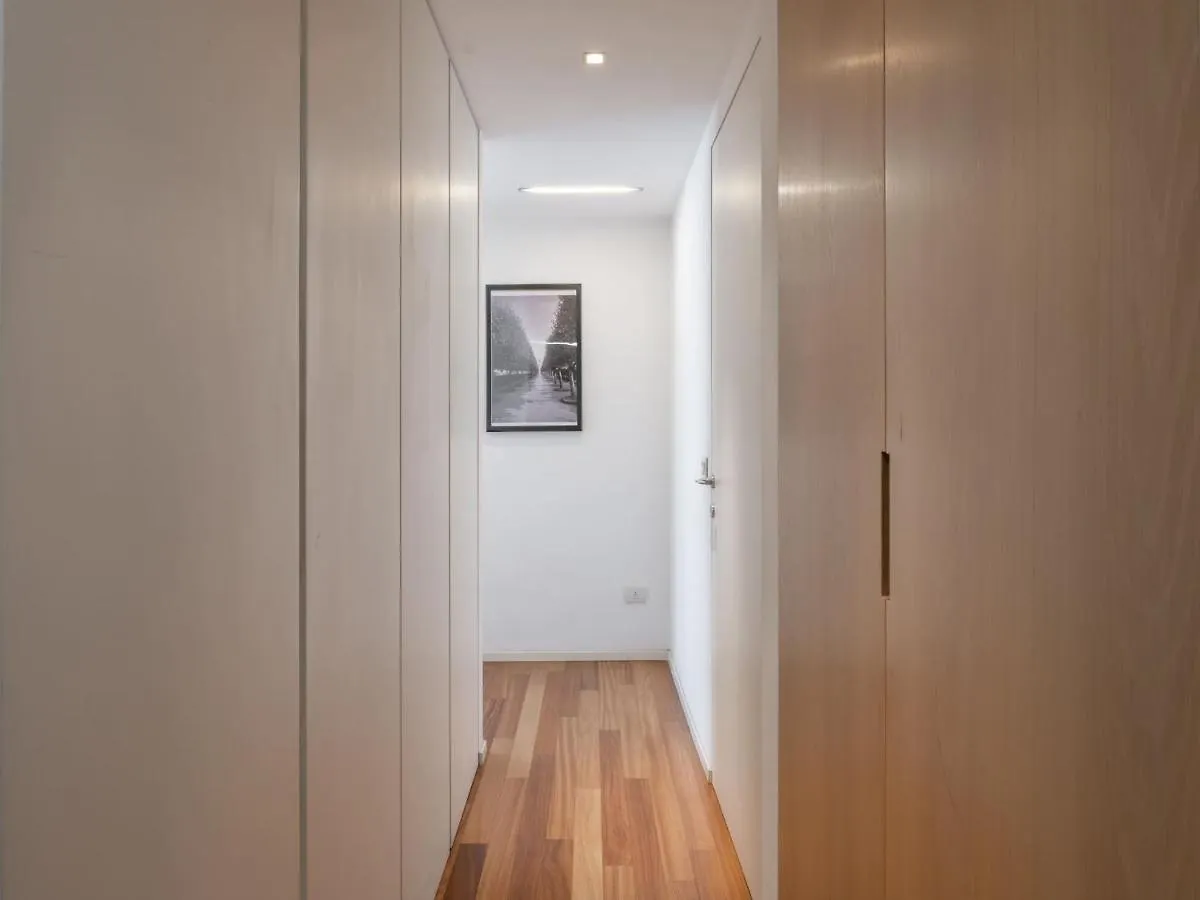 The Best Rent - Comfortable One Bedroom Apartment In Milan Downtown